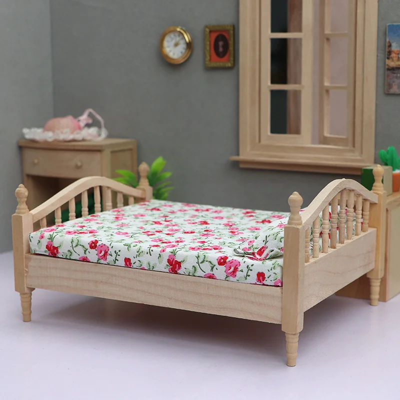 1 pieza DIY decoración 1:12 casa de muñecas miniatura flor rota cama doble juguete Mini muebles modelo escena de dormitorio