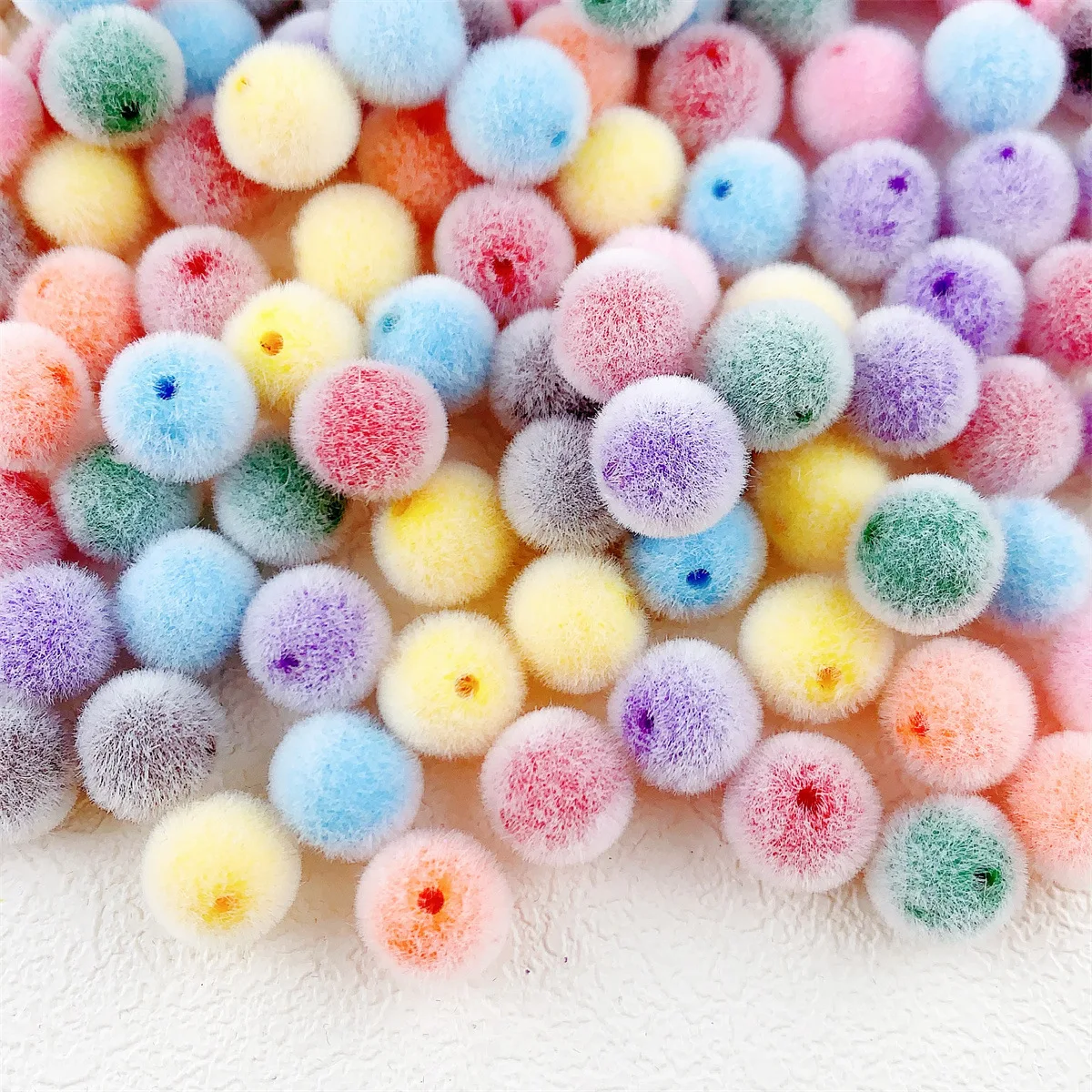 20個 8mm カラフルアクリルフロッキングベルベットビーズ - Bead Mat Velvet のレビューと価格