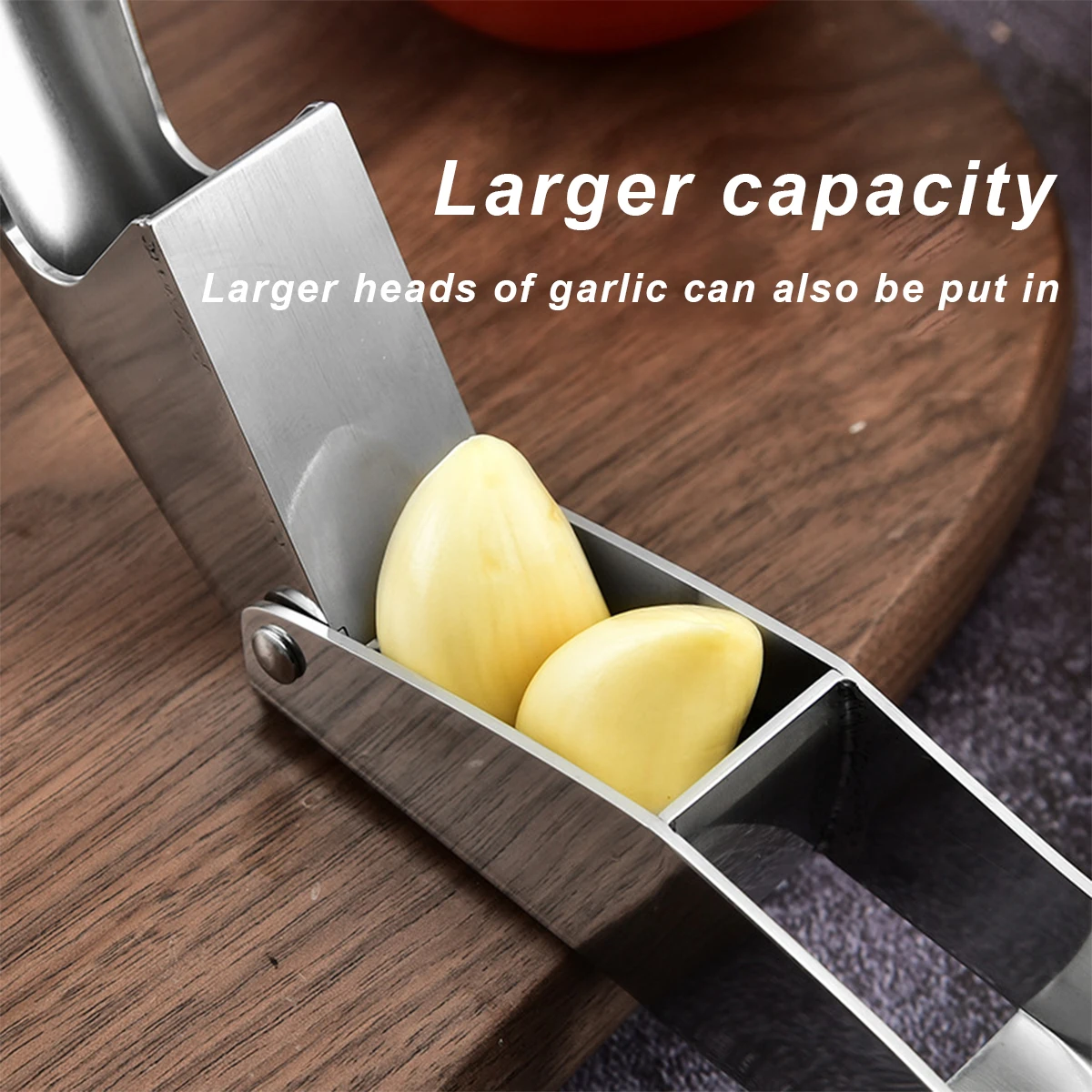 

Multifunctional Garlic Press Body Forming Stainless Steel Garlic Press Manual Squeeze Kitchen Pound Garlic Kitchen Accessories