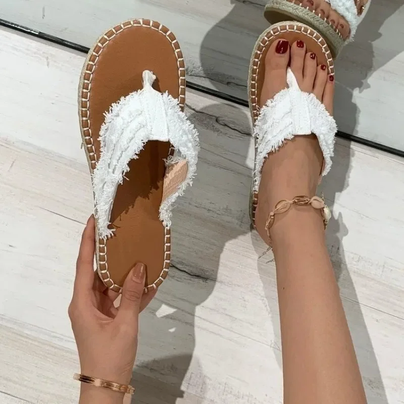 Damen modische und bequeme Strand Flip Flop Sommer weiche Sohle lässige flache Schuhe Plüsch Rand Leinwand Hausschuhe für Frauen