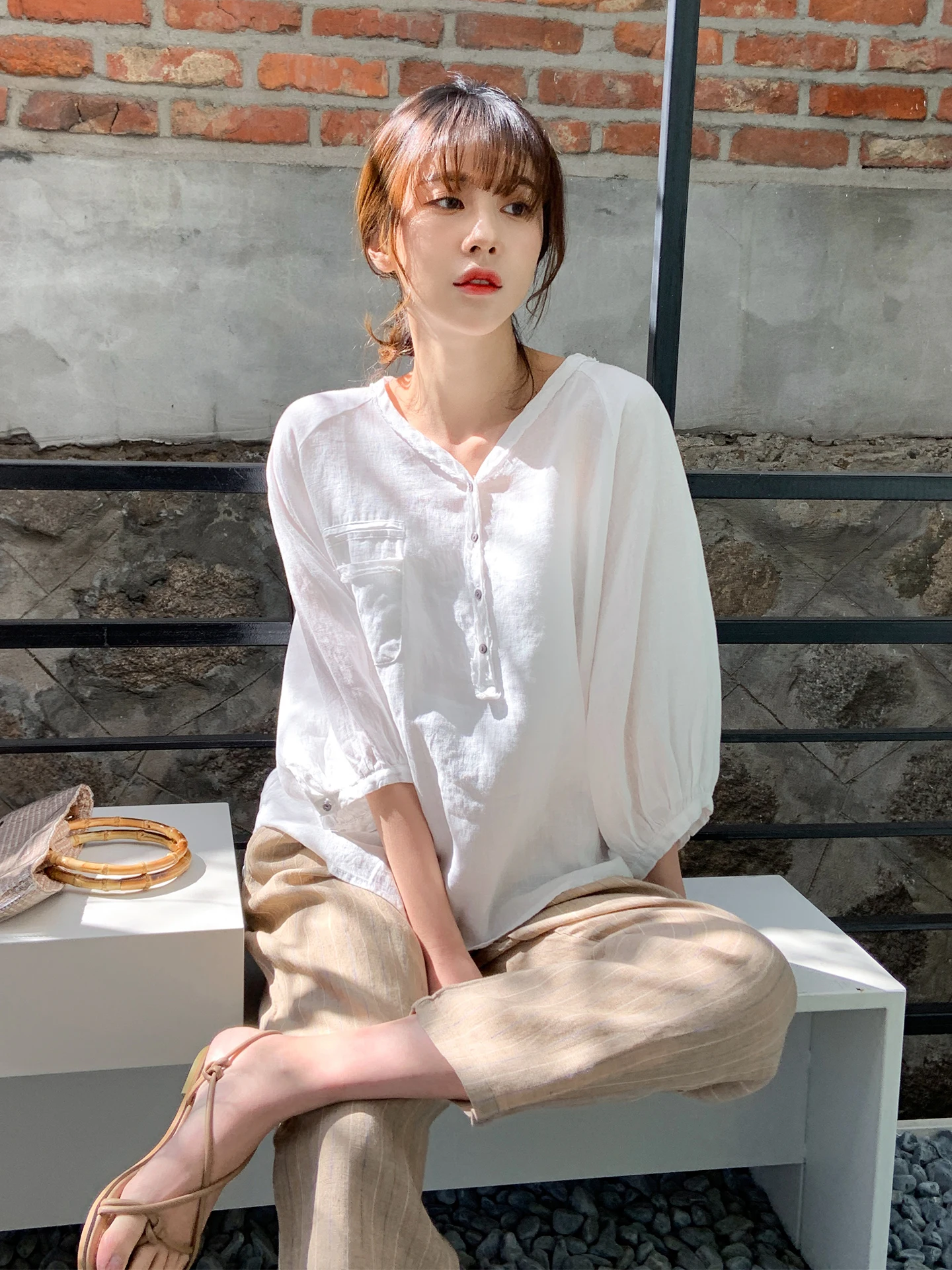 

Повседневная женская рубашка из хлопка и льна с V-образным вырезом, рукавом три четверти, свободного кроя, стройнящая, художественная, летняя, приятная к телу, дышащая