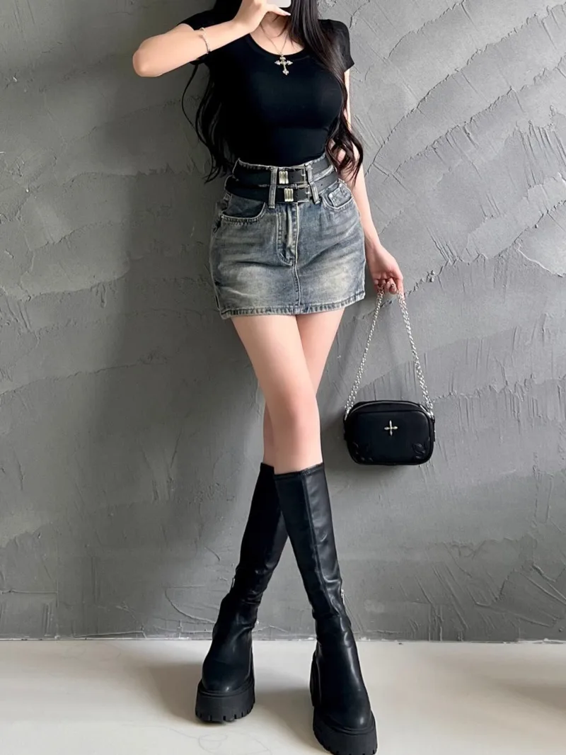 Nouvelle fille épicée Denim jupe courte été Design sens taille haute mince a-ligne jupe mode douce femmes jupes mode