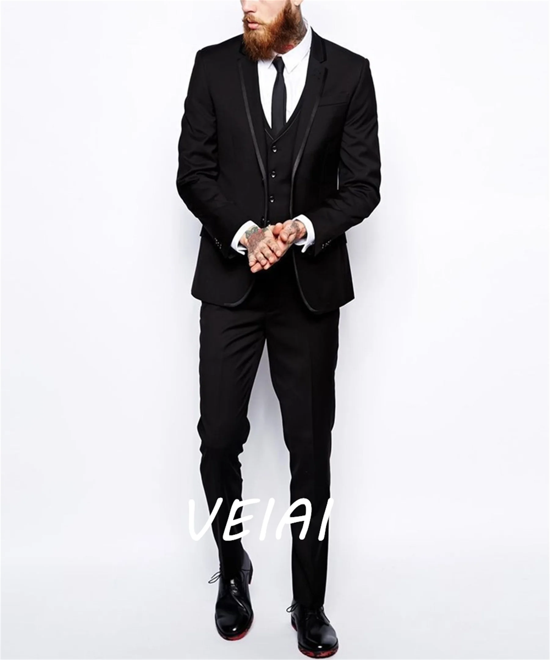 

Slim Fit Designs Groom Tuxedos Wedding Men Suits Notch Lapel Three Pieces Gentle Groomsmen Blazers Male Jacket Costume