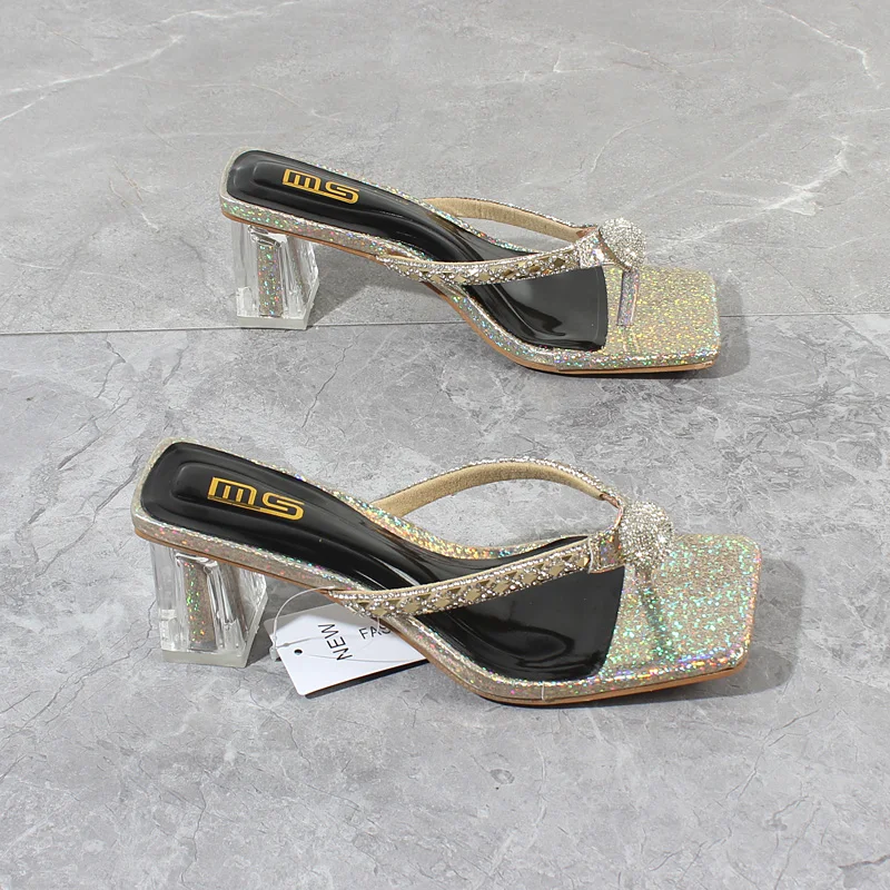 Mode Hausschuhe frauen 2024 Sommer Neue Kristall Flip-Flops High Heels Platz Ferse Koreanische Version Äußere frauen sandalen 6CM