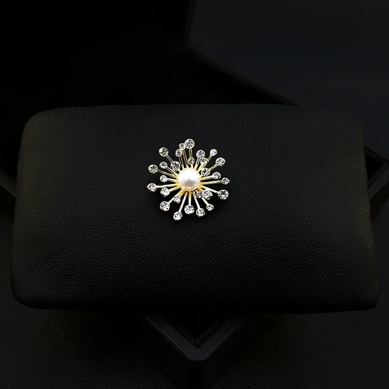 

1773 Brilliant Fireworks Flower Small Brooch Cardigan Anti-Exposure Buckle Pearl Clothes Collar Pin Corsage Jewelry Accessories