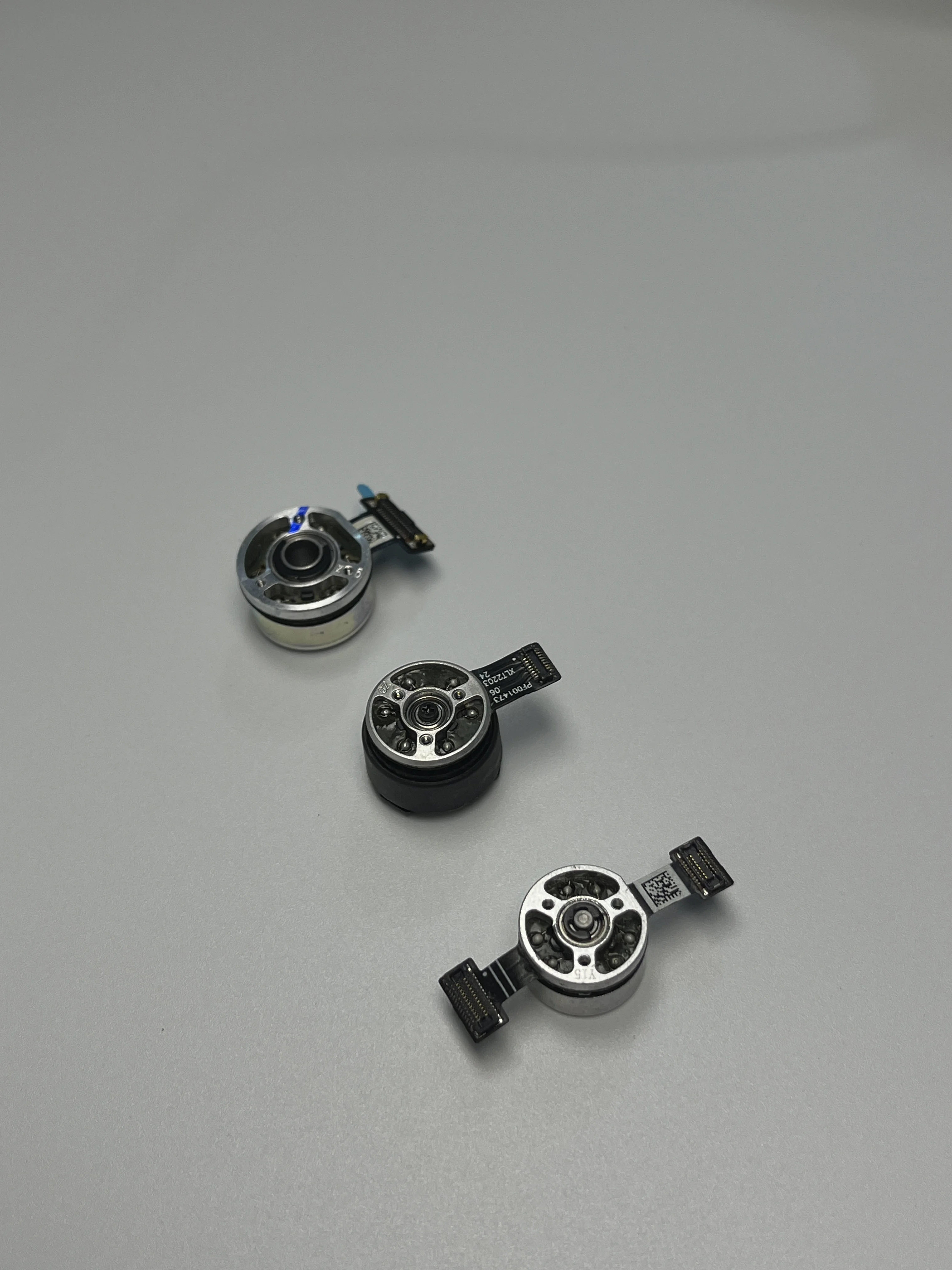 Oryginalny silnik Mini 3 Pro Gimbal Yaw/Roll/Pitch do drona Mini 3 Pro/Mini 3 Wysokiej jakości części zamienne do naprawy silników — zdjęcie produktu 3