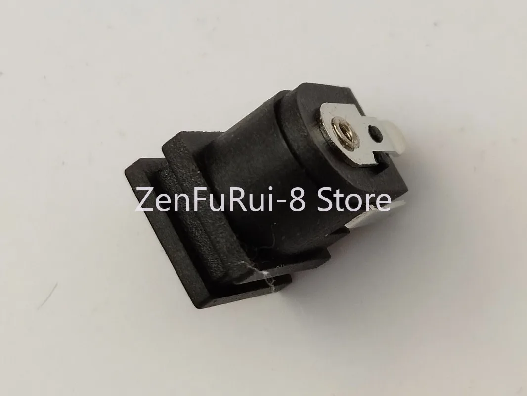 PSR-S650/S550/S710/S700/S750/S900/S910 electronic organ power socket