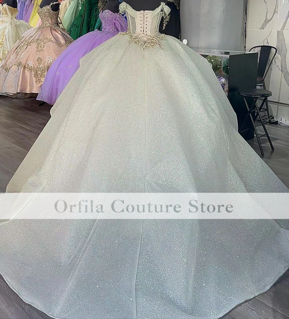 فساتين حفلات موسيقية جديدة من vestidos de quinceañera ذات أكتاف لامعة وسباركلي حلوة من 15 فستان لحفلات التخرج فساتين Quinceanera