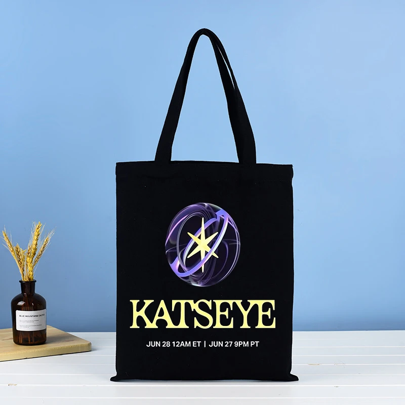 Nuova borsa di tela femminile Katseye Borse per la spesa di moda K Pop Girl Group Borse Borsa a tracolla da viaggio unisex Hip Hop Tote Y2k Gift