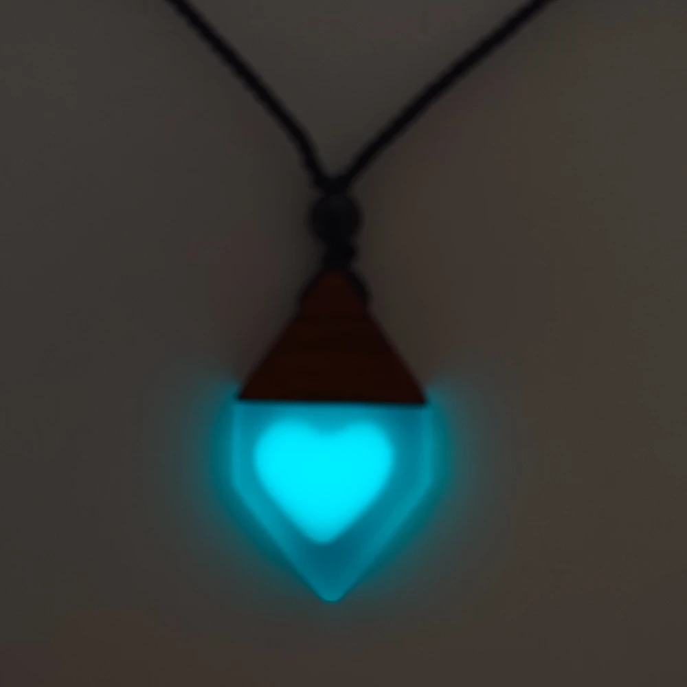 Pingente azul em forma de coração, estética retrô simples, inspirado no amor, nova moda, romântico, colar luminoso oculto em forma de coração