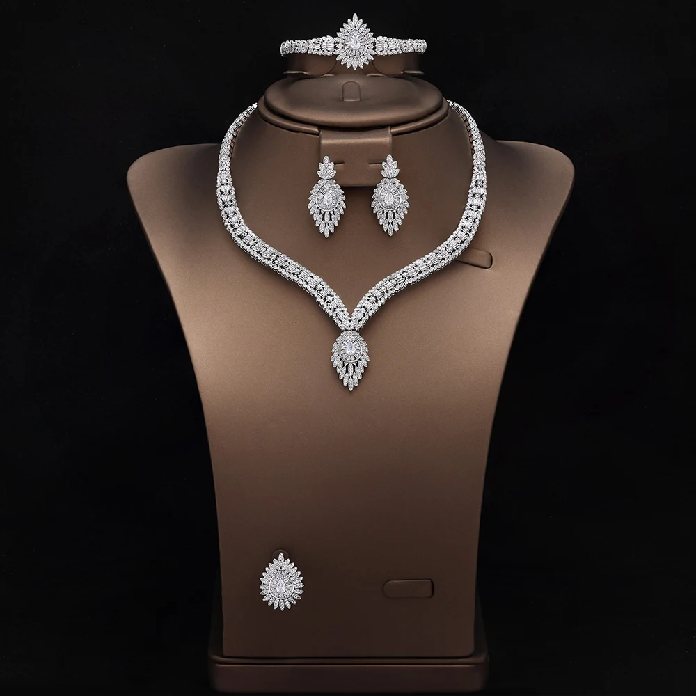 

2024 Clever 4 Dubai Cubic Zirconia Tassels with Large and Thick Wedding Necklaces, Bridal Party Luxury Jewelry Set