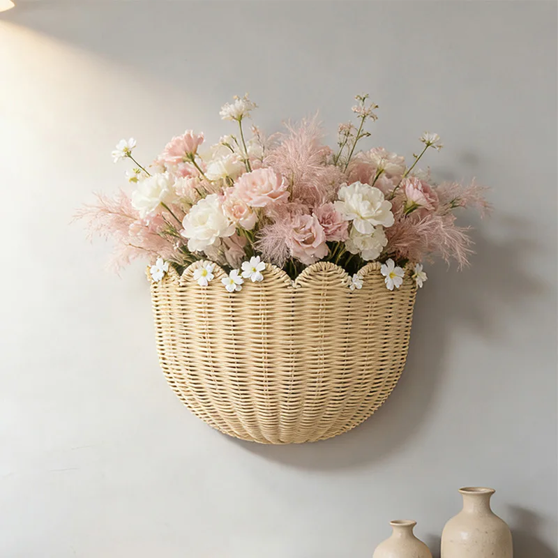 Handwoven Wicker Wall Decor for Flowers Boho Home Farmhouse Decor Bohemian Natural Rattan Scalloped Wall Hanging Basket