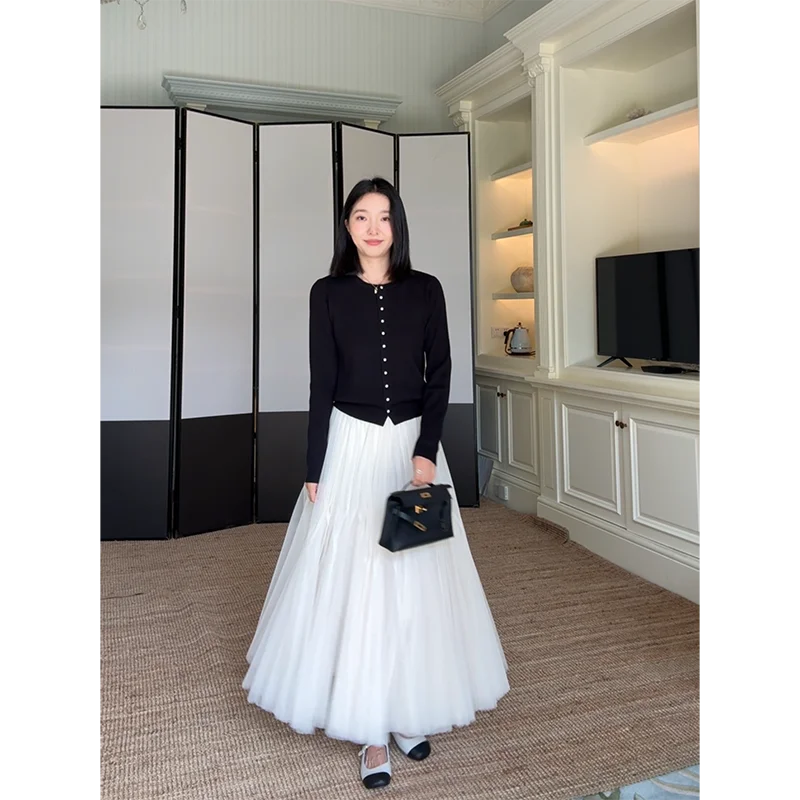 

Elegant Simple Knitted Cardigan Sleeveless Mesh Half Skirt Two-Piece Set for Women over 35 Autumn Fashion Ensemble