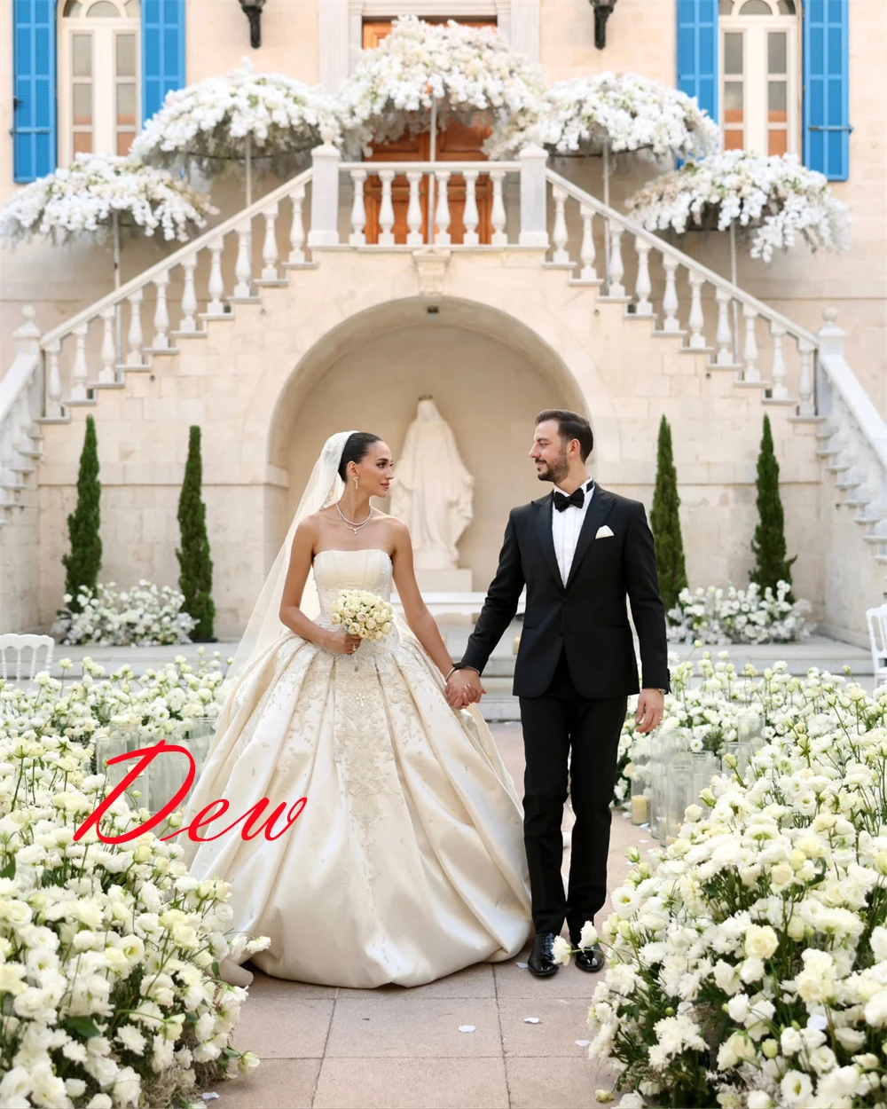 Customized High Quality White Satin Bridal Gowns Simple Strapless embroider Wedding Dress Chapel Train Open Back Dresses