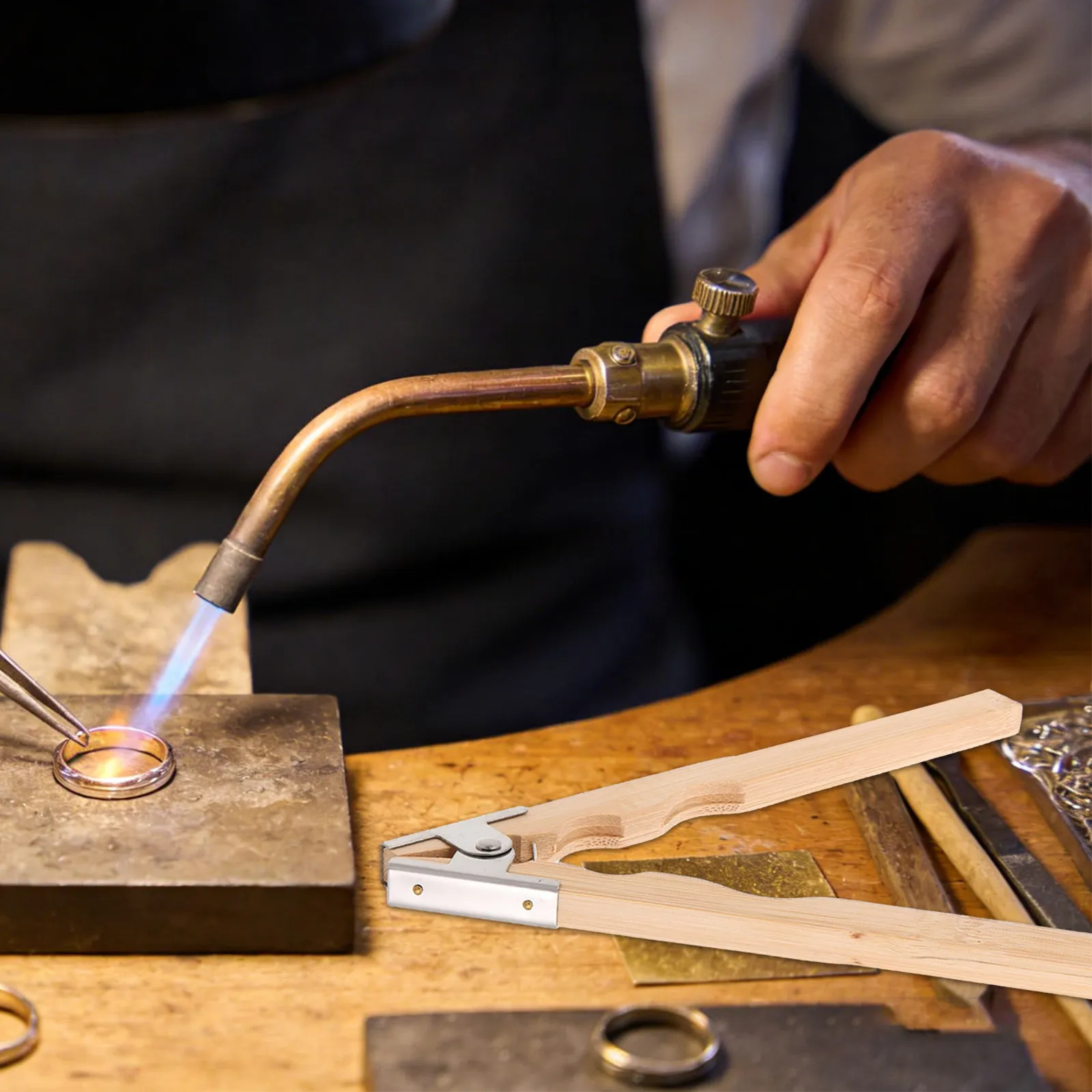 

Wooden Ring Clamp Jewelry Polishing Holder Benchwork Hand Tool for Ring Engraving Repair Jewelry Processing Tool