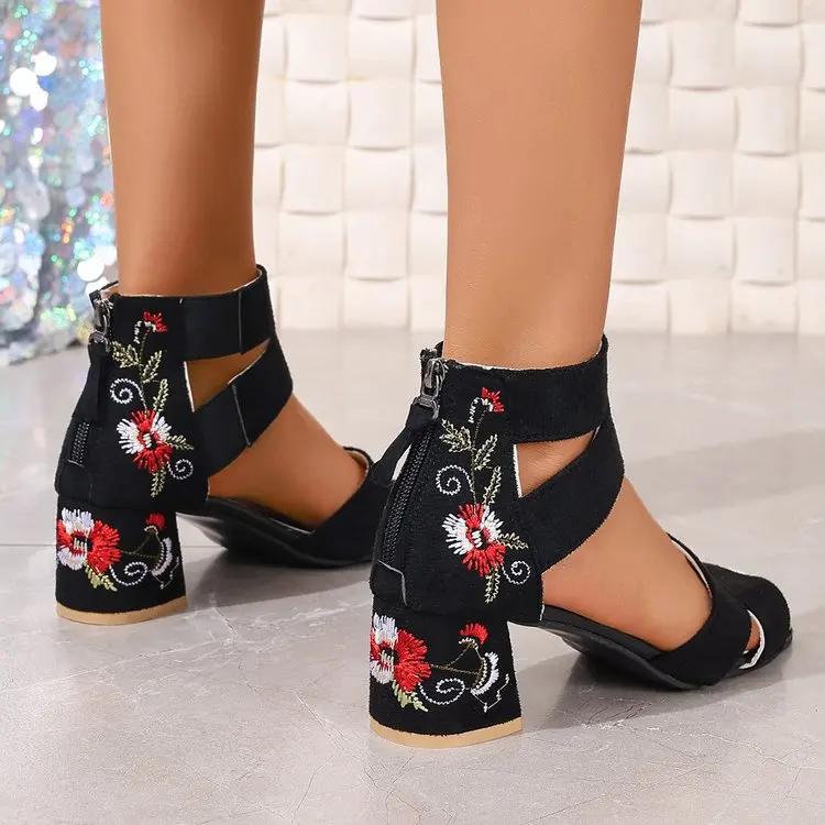 European and American Fashion Embroidered Open Toe Roman Shoes Women\'s Summer Thick High Heel Sandals Large Fashion Sandals