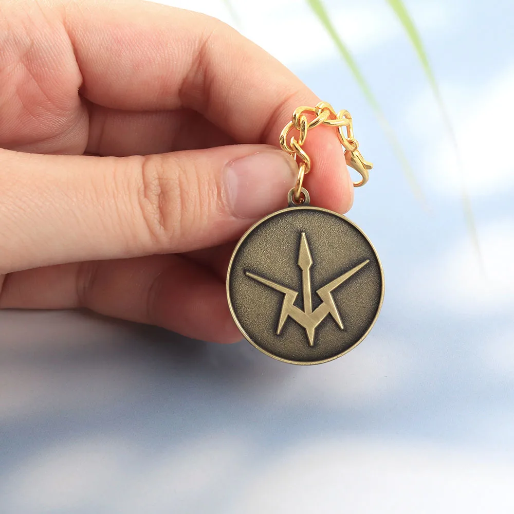 Code Geass Lelouch Schlüsselanhänger Anime Zero Helm Schwarze Ritter Emblem Schlüsselring Antik-Bronze Metallanhänger Auto-Taschen-Charm Schmuck – Detail 4