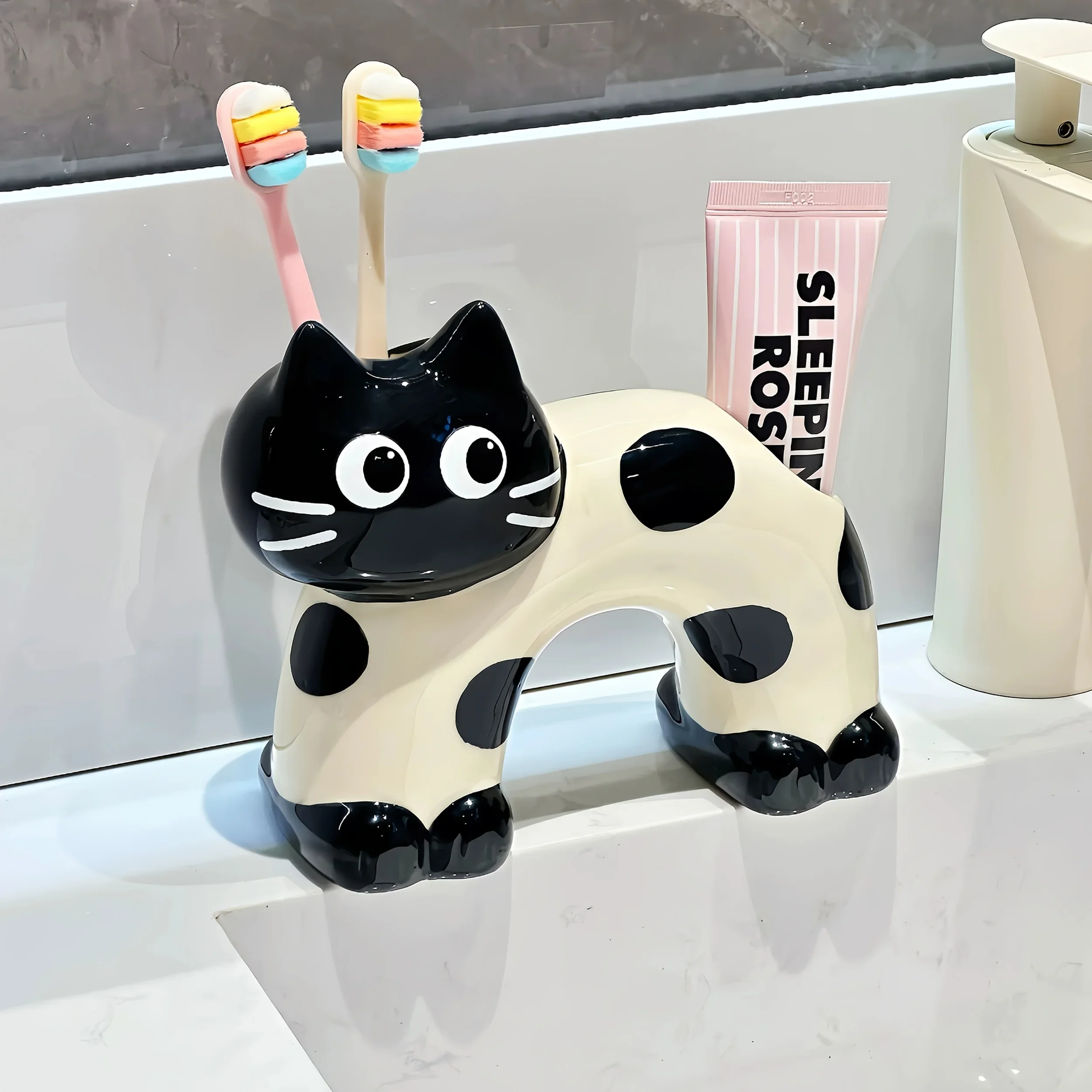 Multipurpose Spotted Cat Toothbrush Holder, Ceramic Electric Toothbrush Holder, Makeup Brushes And Pens, Cute Desktop Decoration