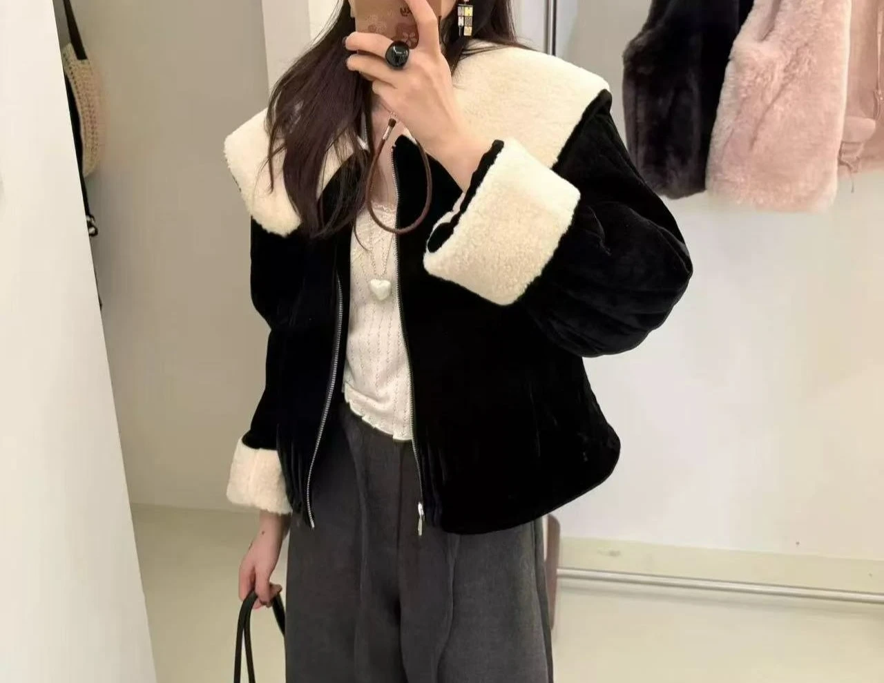 

2025 New Style Turn-Down Collar Solid Color Loose Cotton Jacket Elegant Doll Collar Warm Casual Versatile Cotton Coat for Women