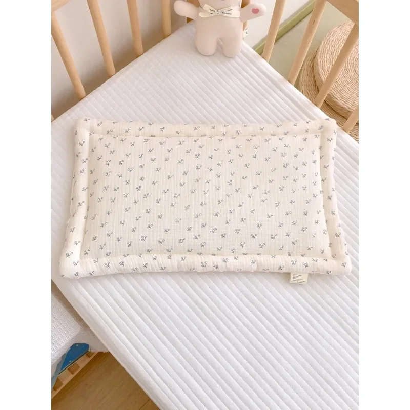 Neonate Infant Newborn Baby Pillow Sweat Uptake Breathable Soft Cotton Material Headrest Sleep Children Bedding Cute Printing