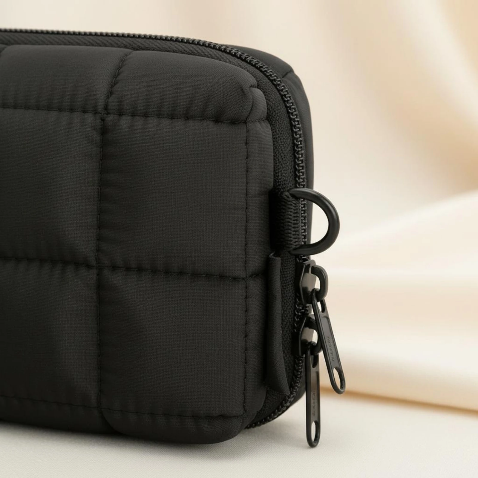 

Quilted Camera Bag Detachable Strap Padded Camera Bag Photo Gear Carrier Zippered Photography Storage Lightweight