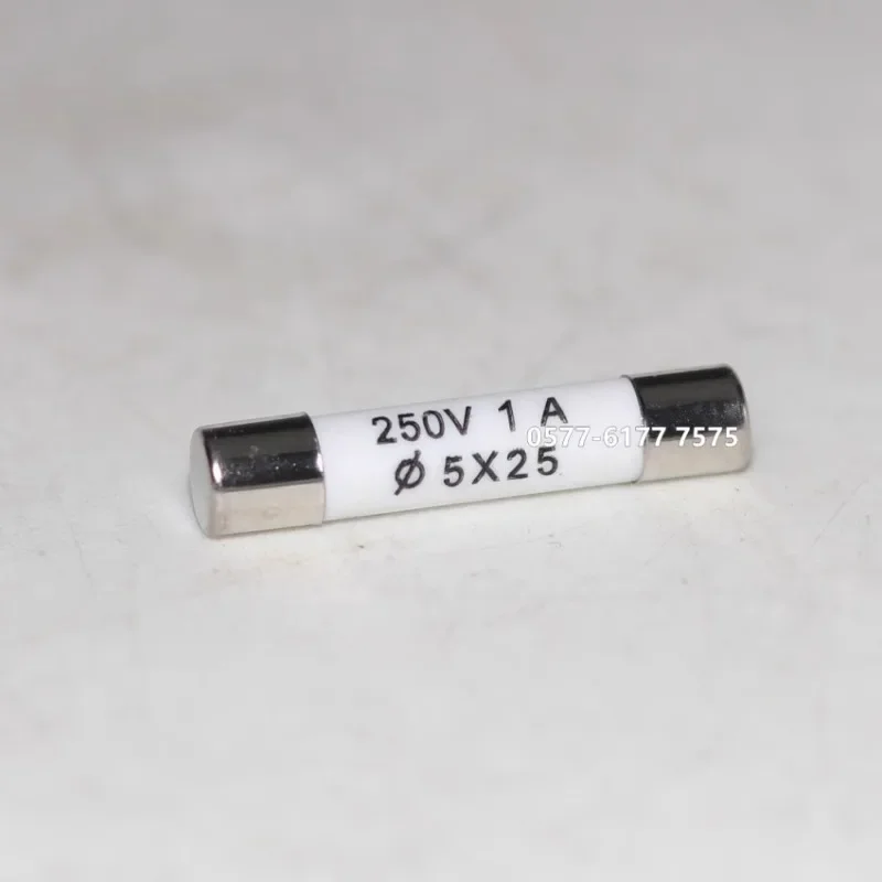 Is melting Zhenghao ceramic fuse RO55 R055 250V 5X25mm fused core fuse tube 0.5A-25A