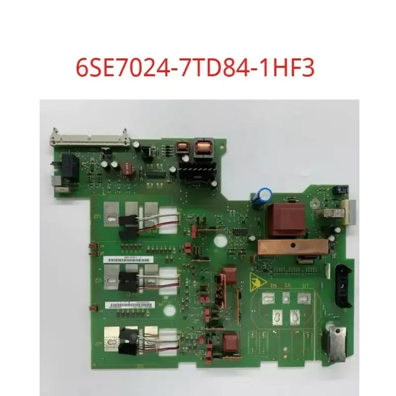 

6SE7024-7TD84-1HF3 SIMOVERT MASTERDRIVES POWER CONTROLLER MOD. PEU F. UNITS 47A, 510-620V DC 6SE7024 7TD84 1HF3