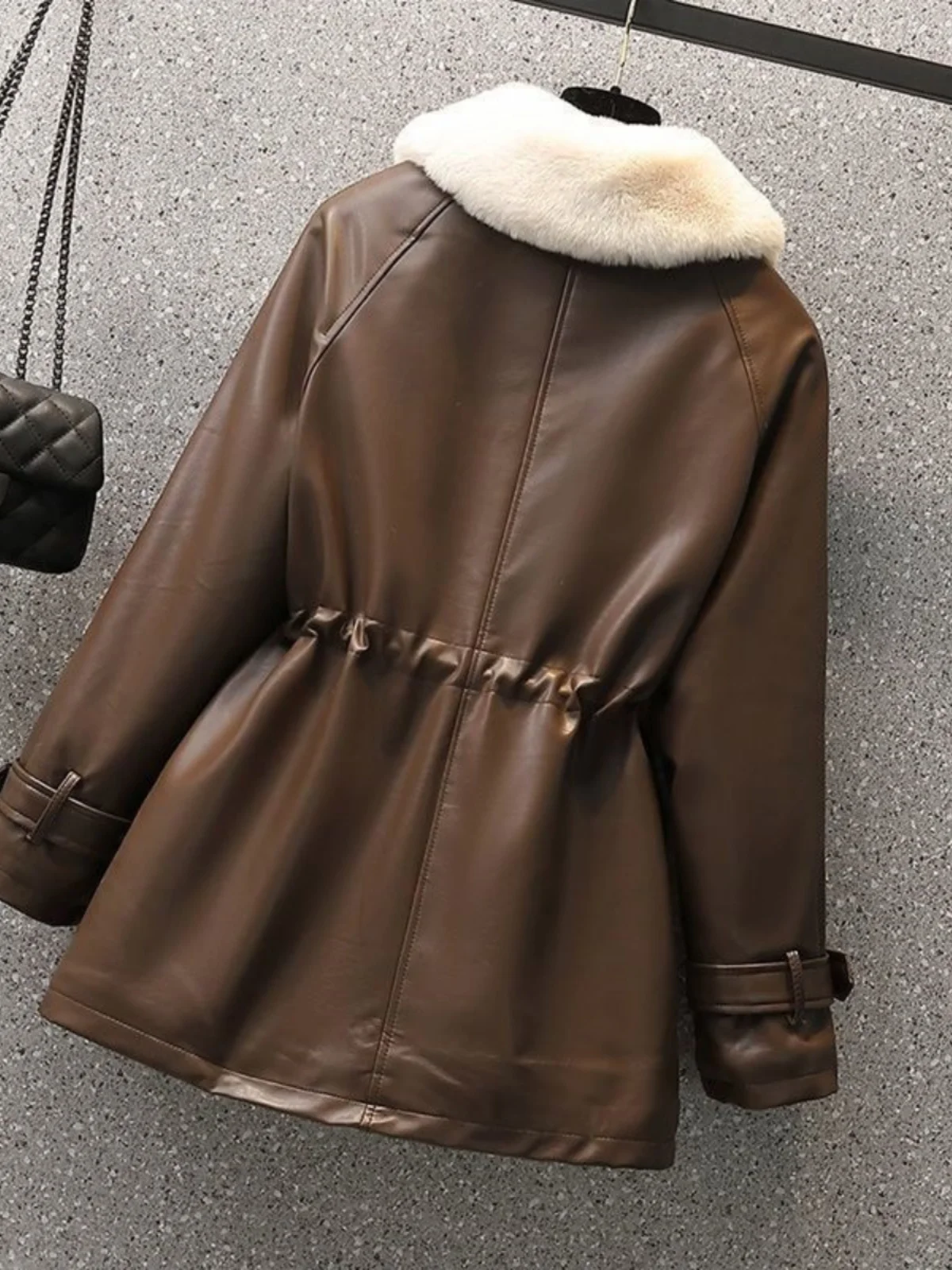 Fashionable Winter Women's Leather Jacket Fur Collar Biker Coat Thickened Long Sleeve Loose Fit Style Commute Windproof Water...