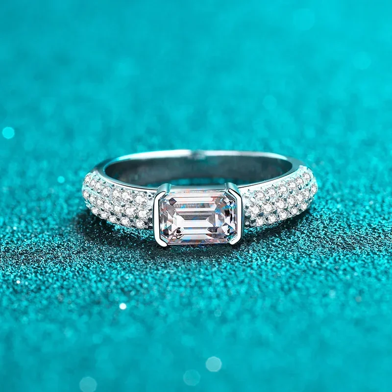 

18K White Gold Luxury Platinum Pt950 Radiant Emerald Cut Rectangular Shaped Moissanite Diamond Ring Wedding Fine Jewelry