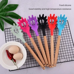 Silicone Noodle Scoop Spaghetti Grab Spoon Pasta Fork Noodle Serving Strainer Noodle Slot Kitchen Claw Spoon Spoon Steel