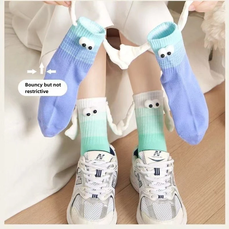 عقد الأيدي الجوارب المغناطيسية متعة اللون الكرتون جورب للنساء الرجال مجنون الجدة هدايا عيد الحب للأزواج الذكرى صديق