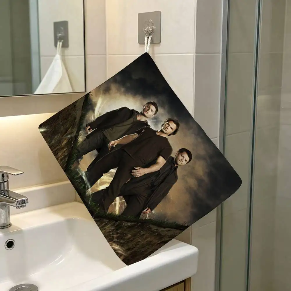 Hanging Style Hand Wiping Towel Polyester Cotton Anti-fade For Supernatural Indoor Kitchen Living Room