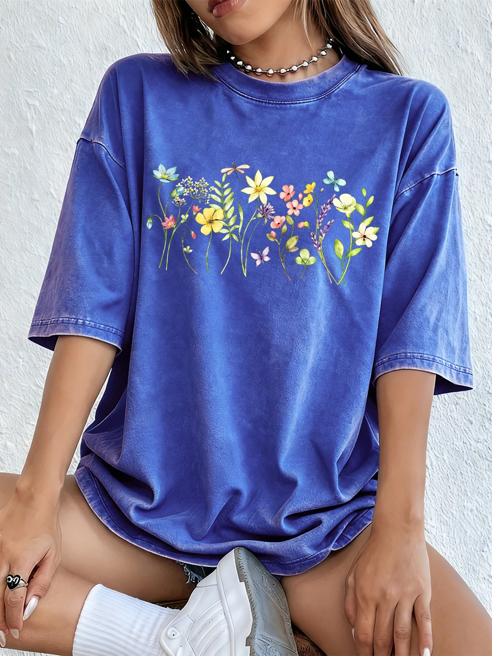 Flowers Attract Dragonflies Baumwoll-T-Shirts für Damen, Sommer-Oversize-Tops, Distressed-T-Shirt mit O-Ausschnitt, weiches T-Shirt, Freizeitkleidung