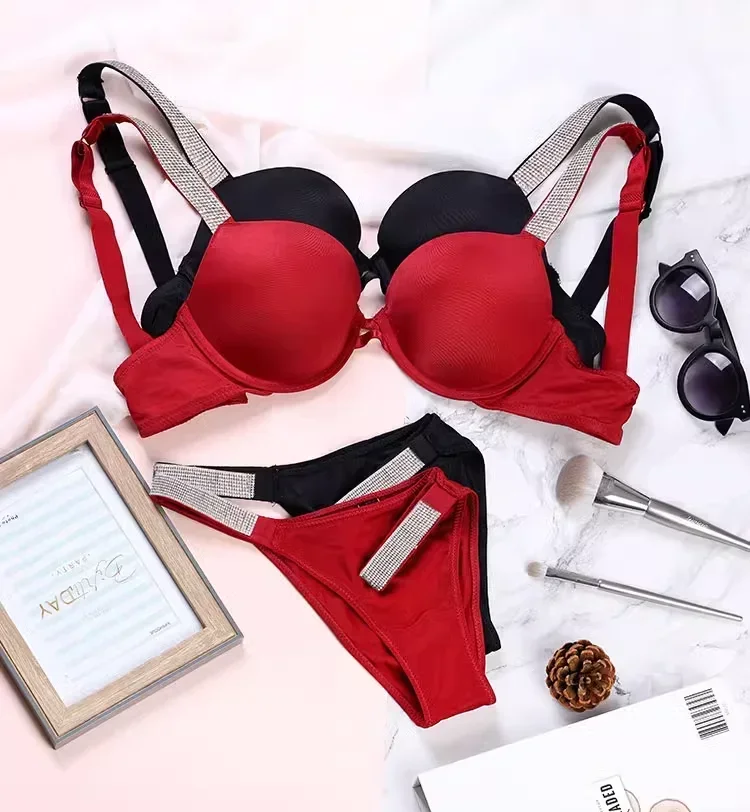 النساء الصدرية مجموعة ملابس داخلية مثيرة مقابل رفع البرازيلي واللباس الداخلي مجموعة رسالة الراين سراويل G سلسلة الوردي مجموعة الملابس الداخلية للمرأة