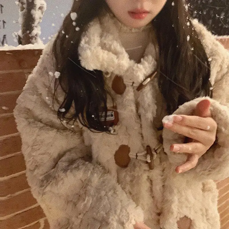 Lamb Plush Fur Coat for Women's 2023 New Faux Rabbit Fur Cowhide Button Loose and Age Reducing Plush Warm Cotton Jacket