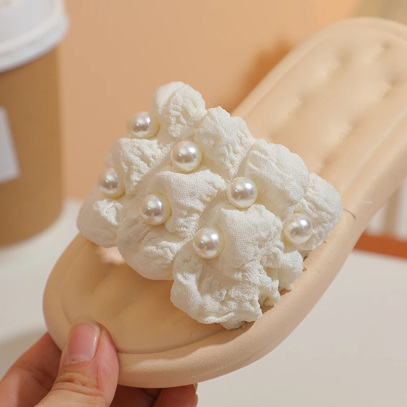 Жемчужные тапочки для девочек, детские тапочки для малышей от 2 до 3, 4, 5, 6, 7, 8, 9 лет, белые, розовые, черные, на мягкой подошве, детская обувь, тапочки принцессы 2025 г.