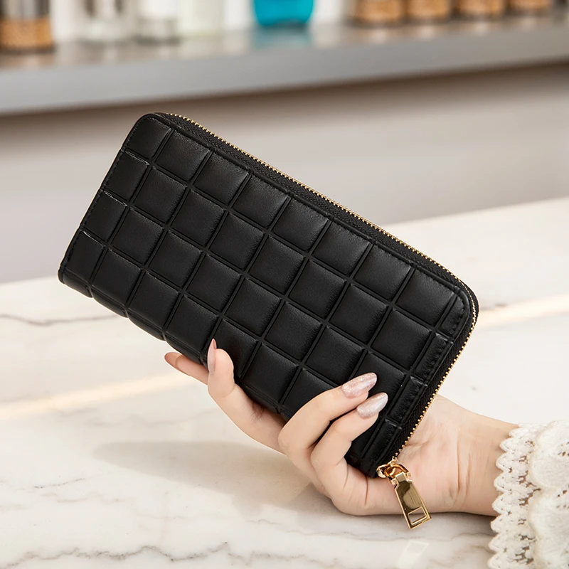 Elegant Quilted Women's Wallet Daily Portable Solid Color Multi Functional Check Book Credit Card ID Card Cash Long Wallet