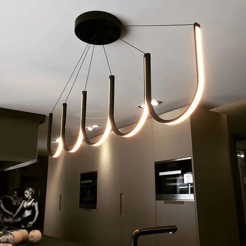 Lampadari a forma di U in alluminio di nuovo design nordico ristorante camera da letto cucina lampade a sospensione a LED in oro nero decorazioni per illuminazione interna