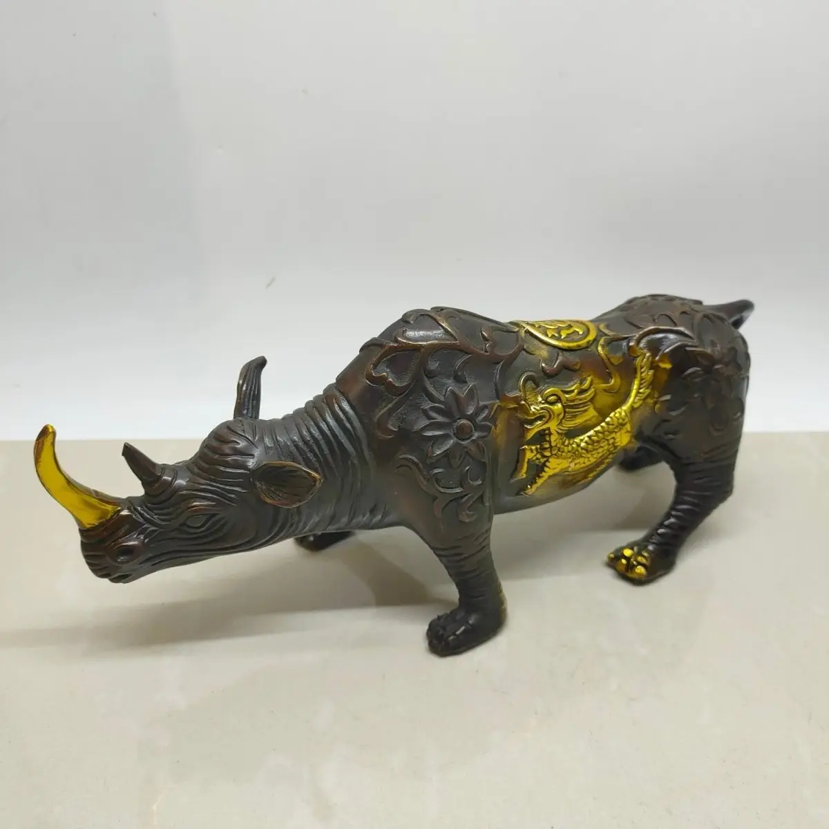 Rhino, ornament, pure copper, copper ware decoration, copper bull lucky opening gifts, home crafts, antique decoration