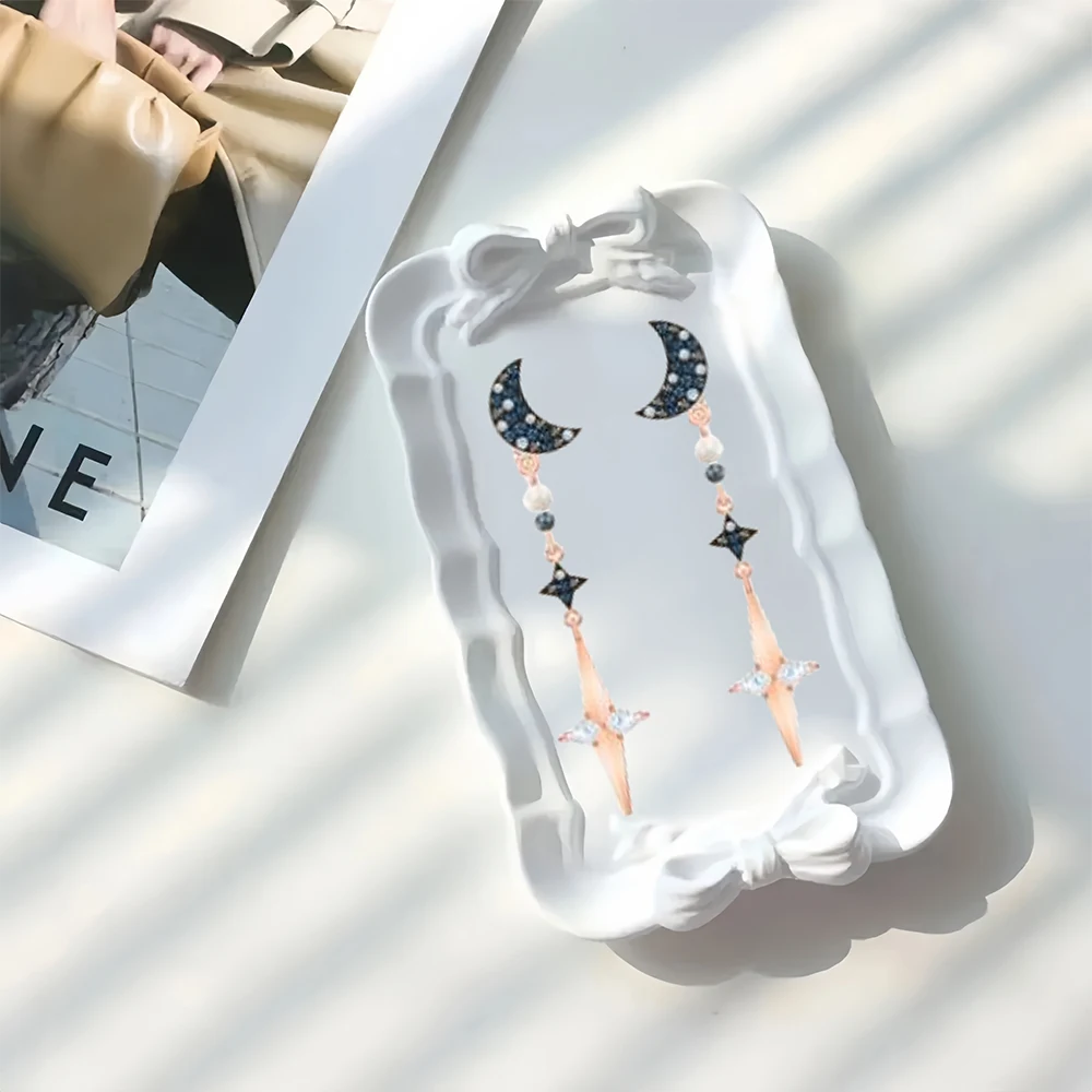 

2025 Hot Selling Brand Women's Earrings Simple, Fashionable, Luxurious Jewelry Suitable for Gifting To Friends