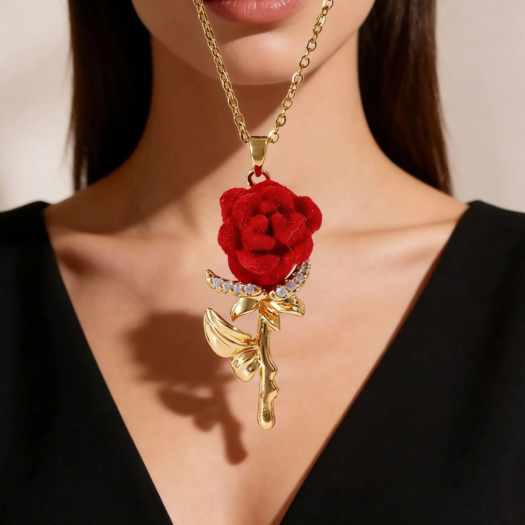 Romantische einfache Rosenblüten-Halskette für Frauen, zarte Kupferblüten-Anhänger-Kette, Halskette, Freundschaftsschmuck, Geschenke – Detail 2