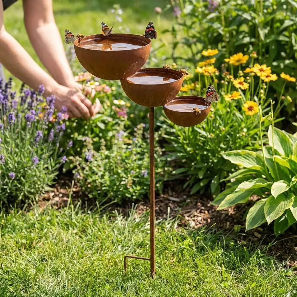 Vintage Iron 3-Tier Metal Bird Bath Ground Stakes Three-layer Bowl Garden Rain Catcher Handmade Rusted Bird Water Dispenser