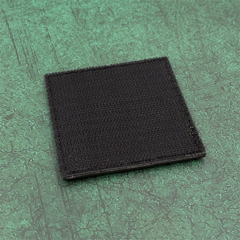 Un parche adhesivo de insignia moral de goma suave de material de Pvc animal irritable con efecto luminoso, adecuado para sombreros, ropa, mochilas, chaquetas, chalecos, pegatina de parche bordada