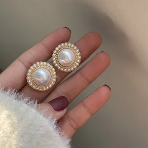Fashion Gold Color Big Pearl Stud Earrings For Women Bohemian White Imitation Pearl Temperament Earrings Jewelry Accessories 10 best sales white pearl - №2