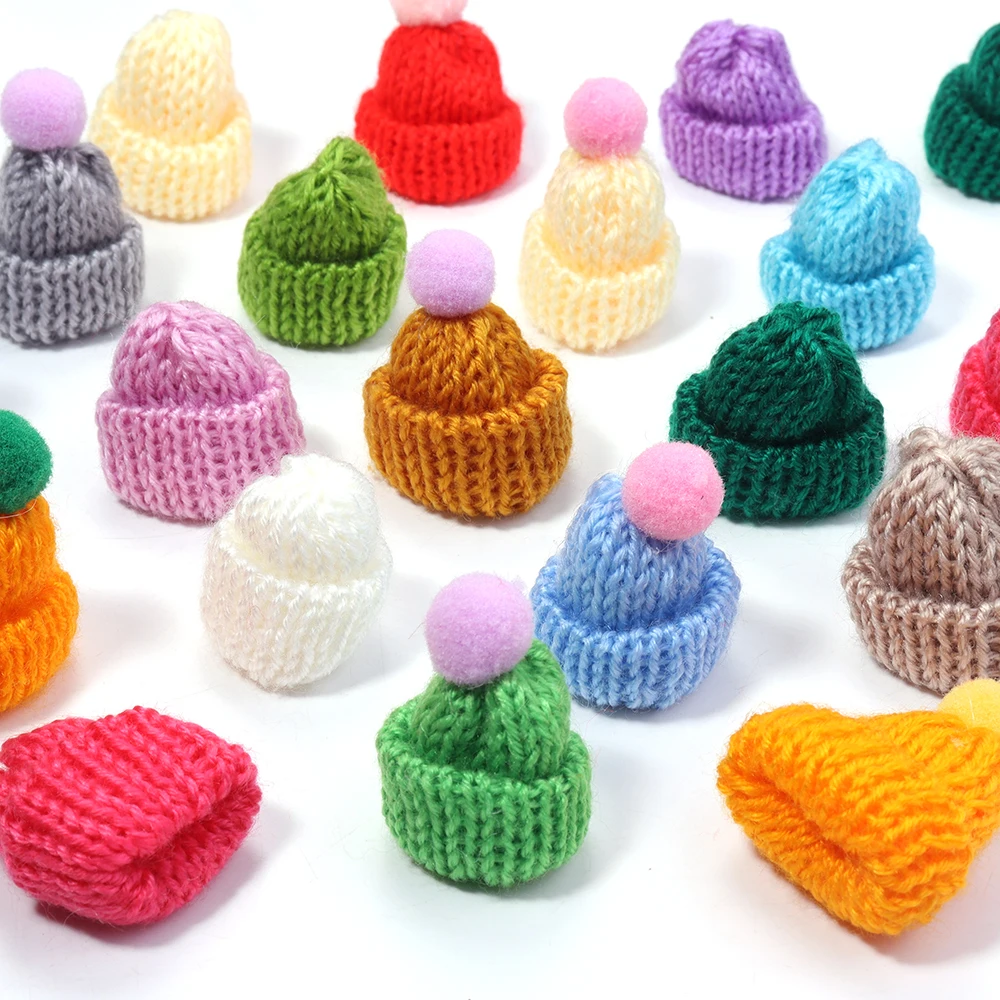10pcs Mini Knitting Hats Christmas DIY Craft Knitting Doll Hats Mini Yarn Hat for Christmas Tree Ornaments DIY Hair Accessories