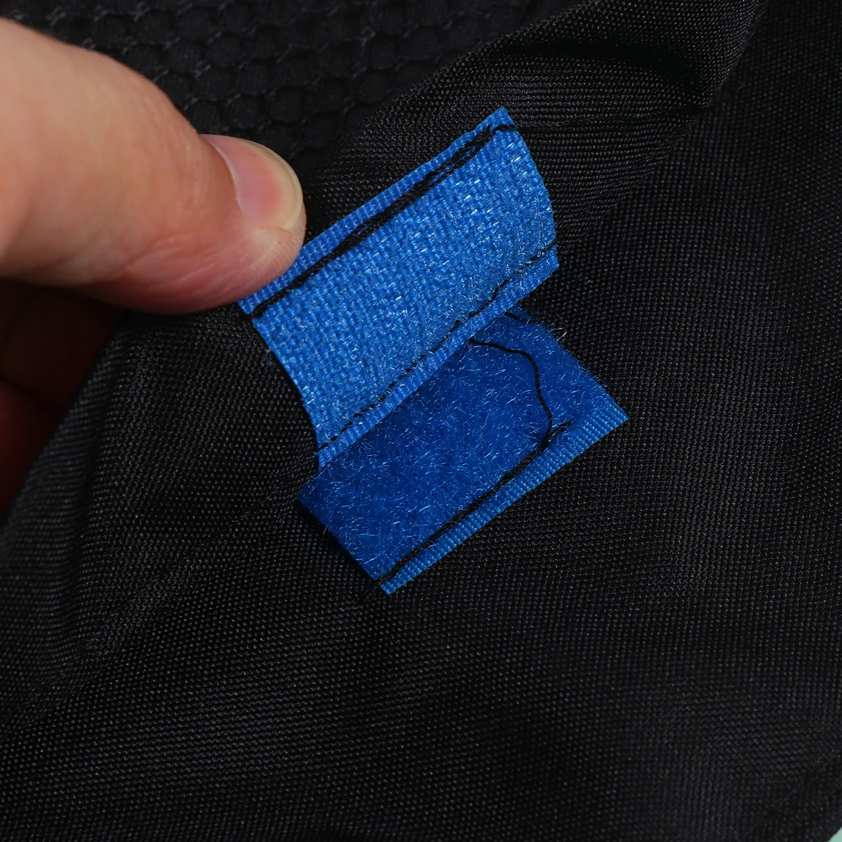 

2Pcs Bike Hanging Bag Front Basket Pouch Black Red Multi Pockets Snap Closure Washable Storage Supplies Hanging Bag