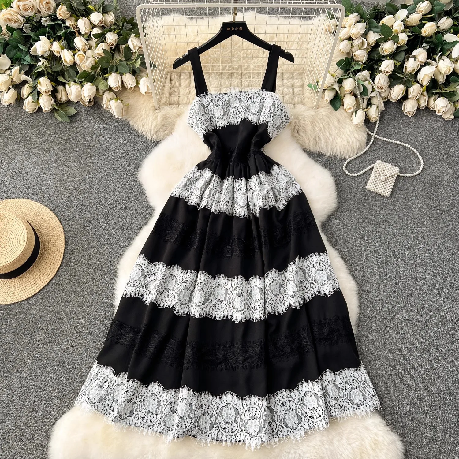 

Summer Fashion Holiday Spaghetti Strap Dress Women's Slash Neck Backless Lace Splicing Casual Party Long Robe Vestidos 8003