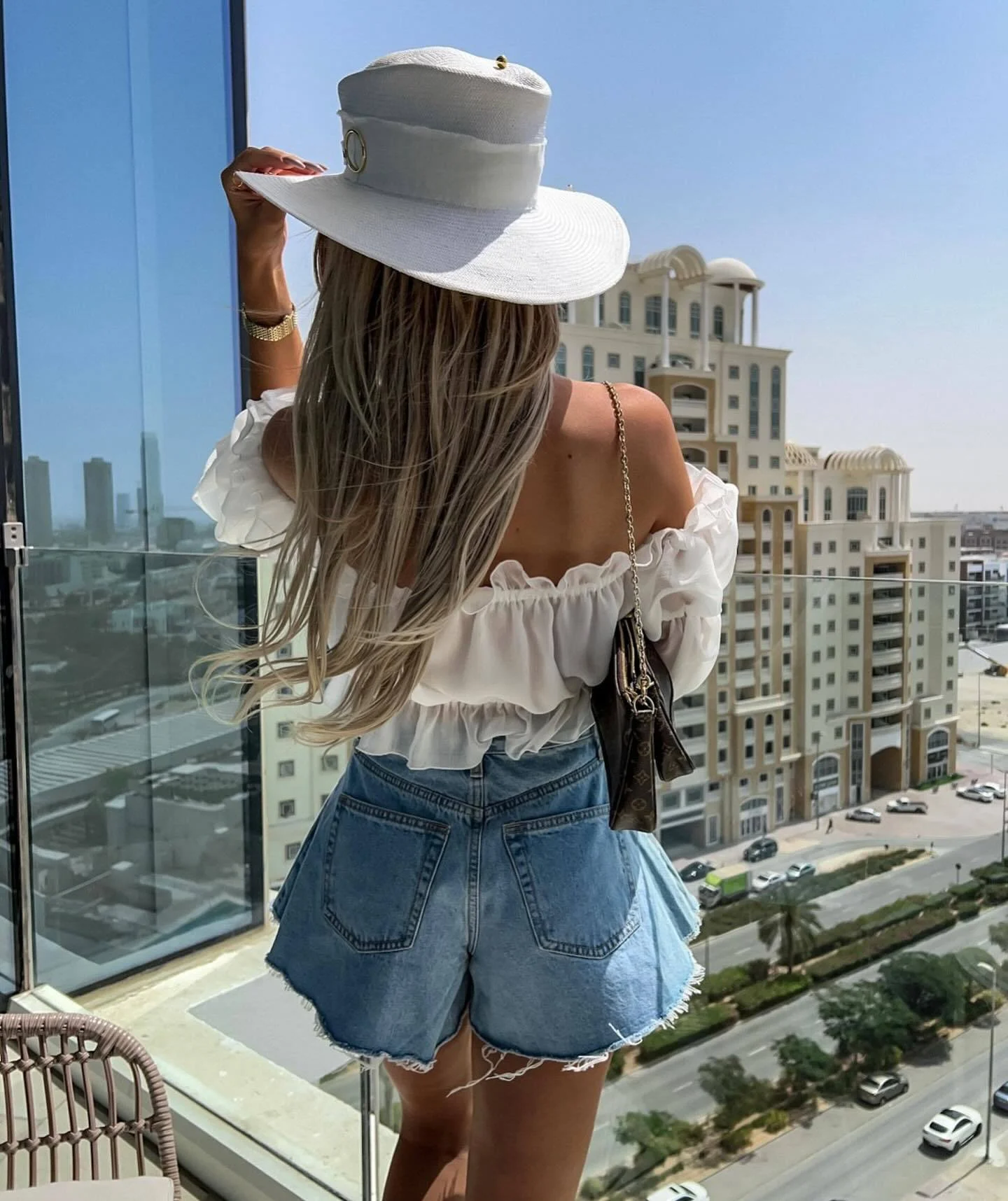 Loose and comfortable stylish women's denim shorts High waisted umbrella hot pants Trend women's denim shorts