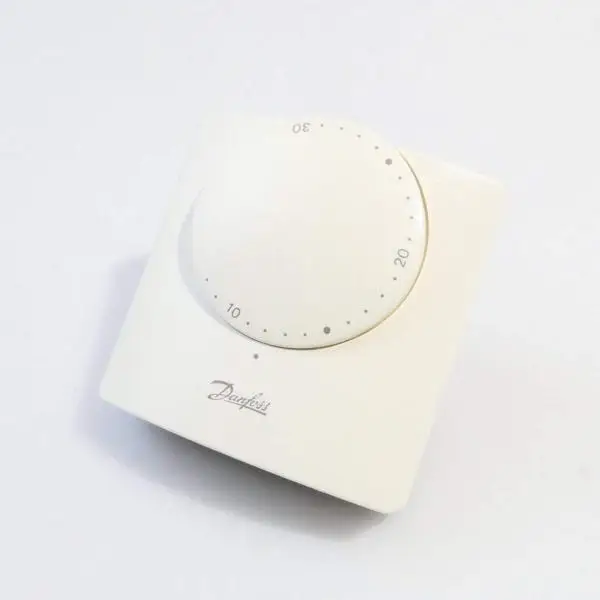 

087n1100 Rmt-230 Комнатный термостат Совершенно новый оригинальный спот