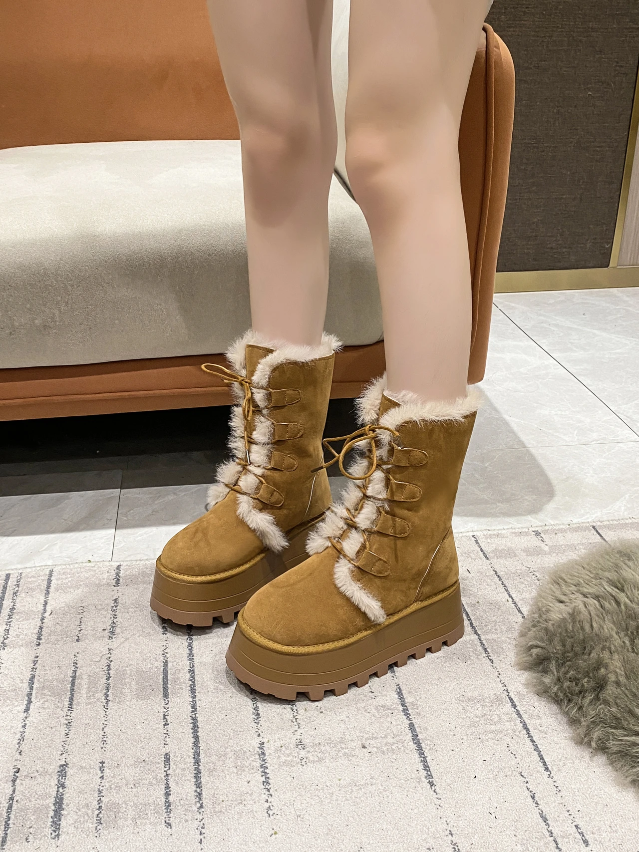 High quality thick-soled snow boots women winter fur short-tube cotton shoes women wear plus velvet shoes woman warm boots botas